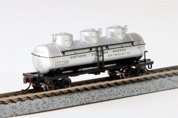 Bachmann N Scale Northern California Wineries Three-Dome Tank Car - additional product view