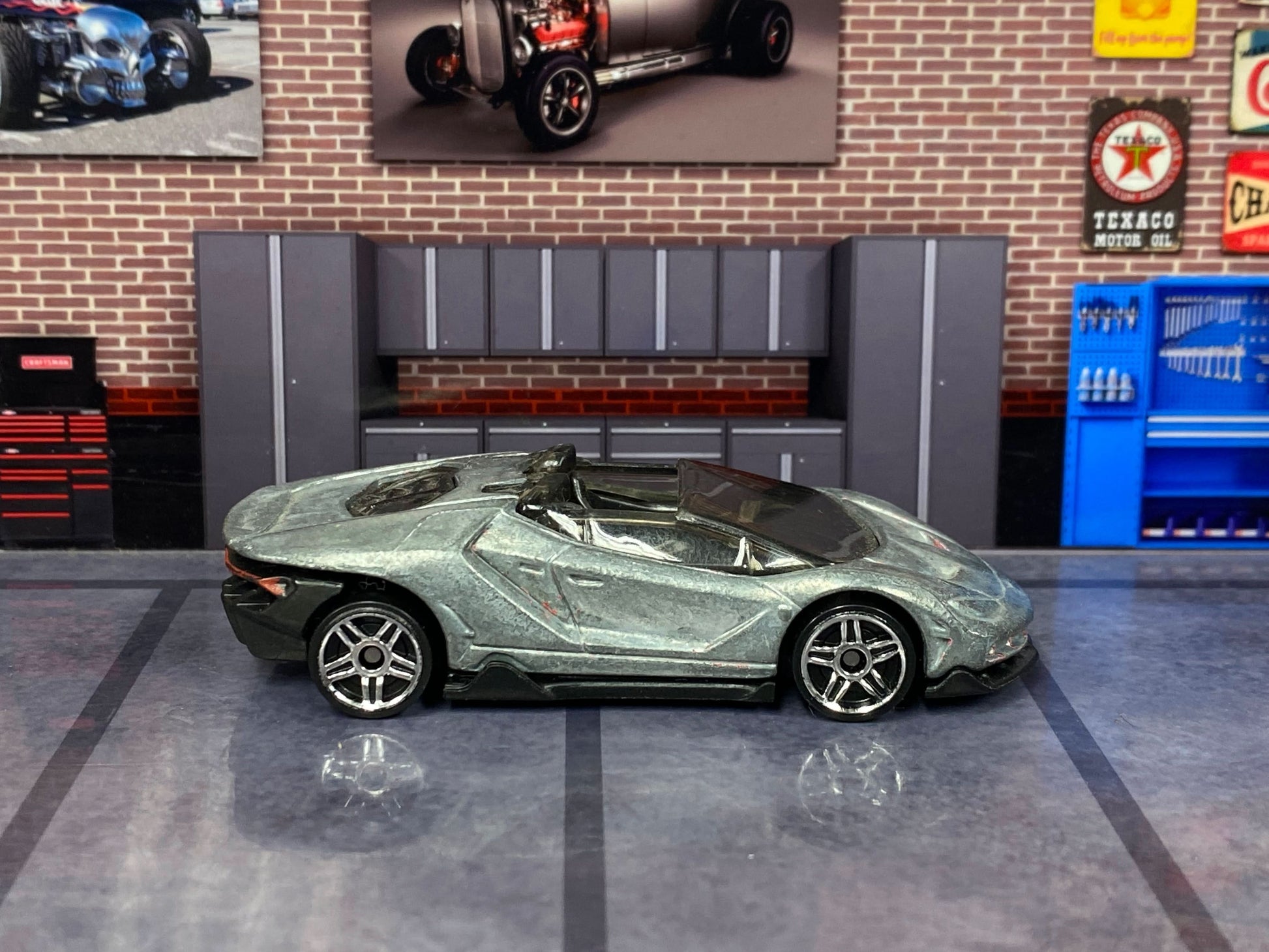 DIY Hot Wheels Car Kit - 2016 Lamborghini Centenario Roadster - Build Your Own Custom Hot Wheels!