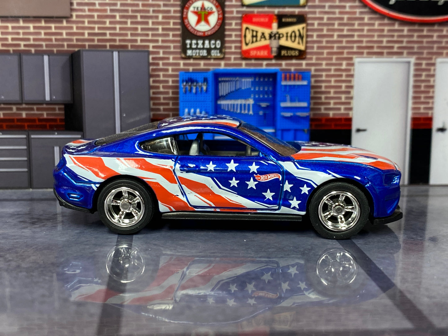 Custom Hot Wheels - 2018 Ford Mustang GT - Blue Stars and Stripes - Chrome AMR Wheels - Rubber Tires