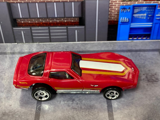 Loose Hot Wheels - Corvette Stingray - Red, White and Gold