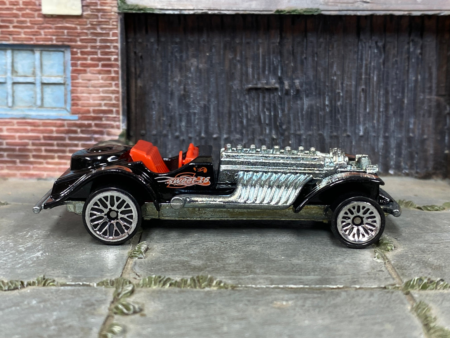 Loose Hot Wheels - Sweet 16 Race Car - Black and Red with Flames