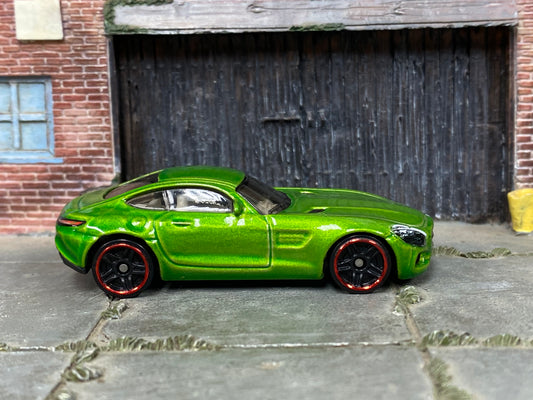 Loose Hot Wheels - Mercedes-Benz AMG GT - Green