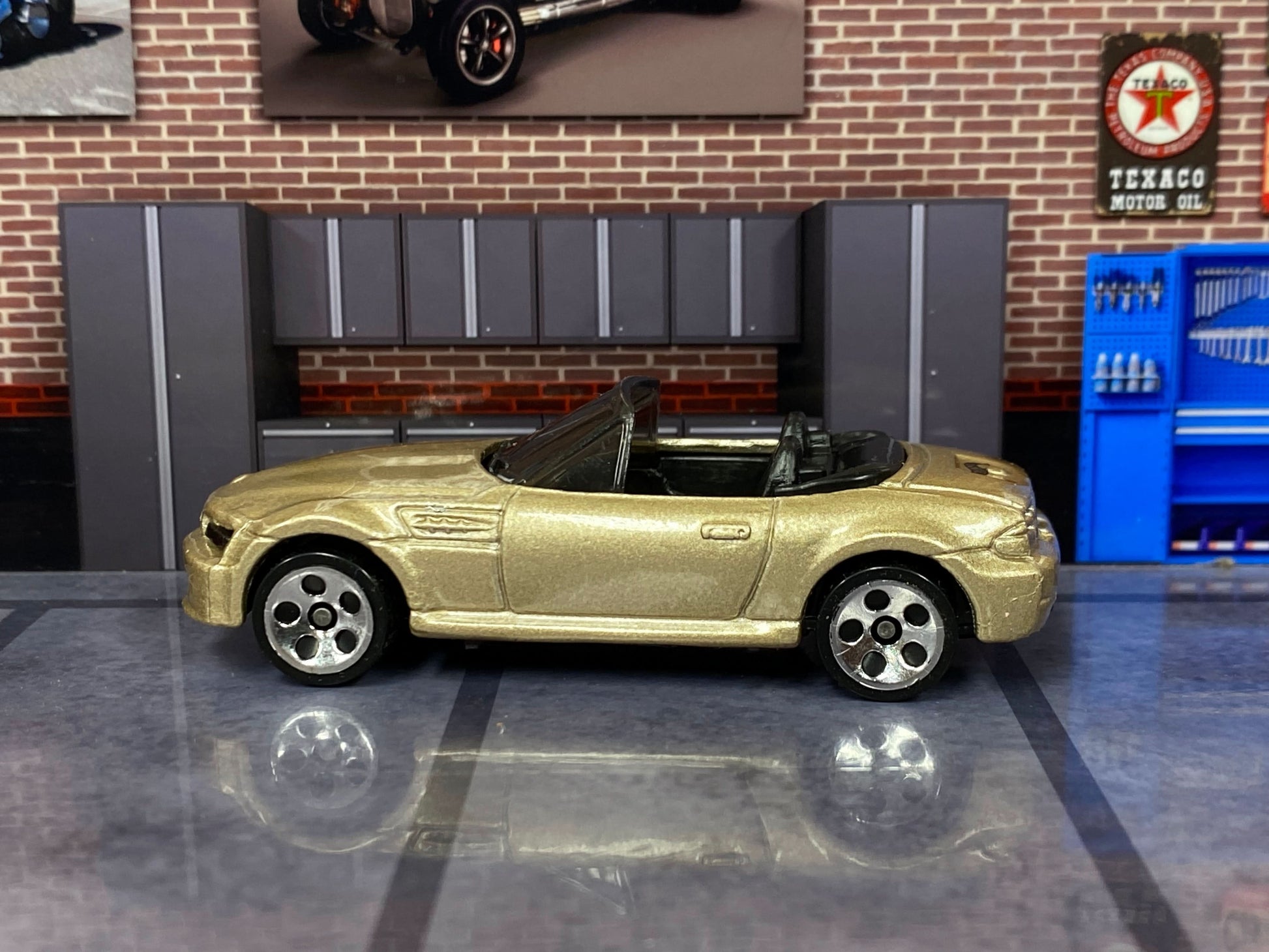 Loose Hot Wheels - BMW M Roadster - Gold