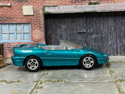 Loose Hot Wheels - 1995 Camaro Convertible - Teal