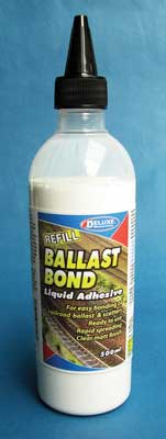 Deluxe Materials AD84 Ballast Bond Liquid Adhesive, 17oz — exact product view
