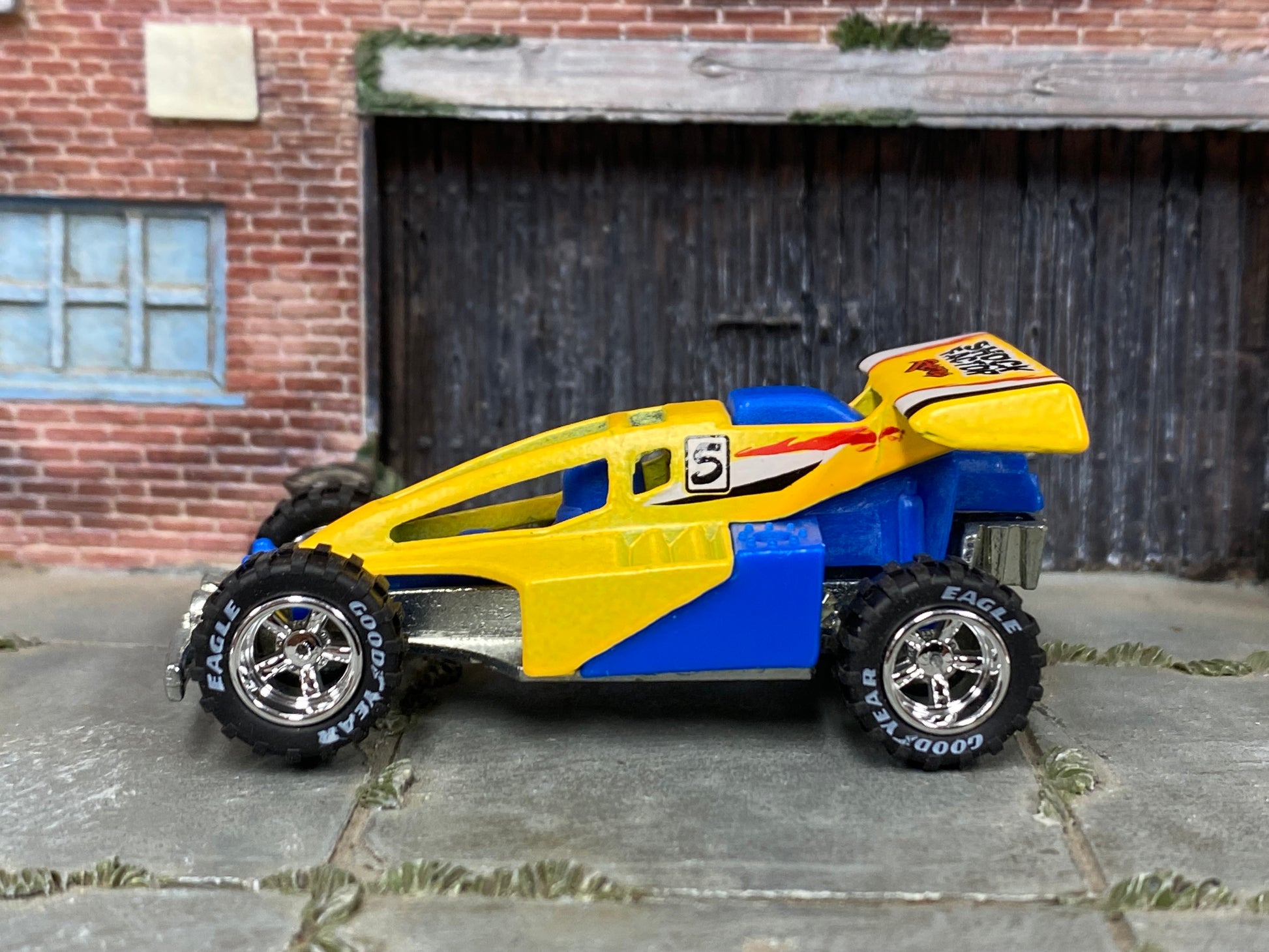 Custom Hot Wheels - Shock Factor Dune Buggy Sandrail - Yellow and Blue - Chrome Mag Wheels - Off Road Rubber Tires
