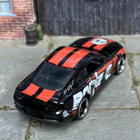 Custom Hot Wheels - 2018 Ford Mustang GT - Black and Red BORLA - Black and Chrome Mag Wheels - Rubber Tires