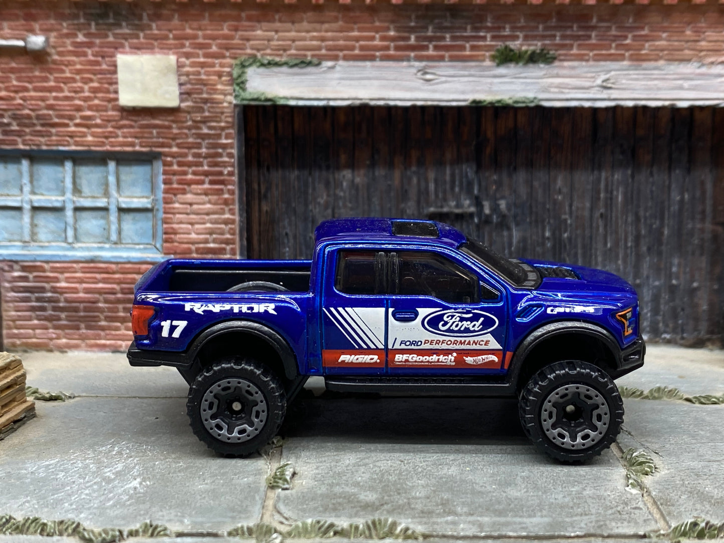 Loose Hot Wheels - 2017 Ford F150 Raptor 4X4 Truck - Blue