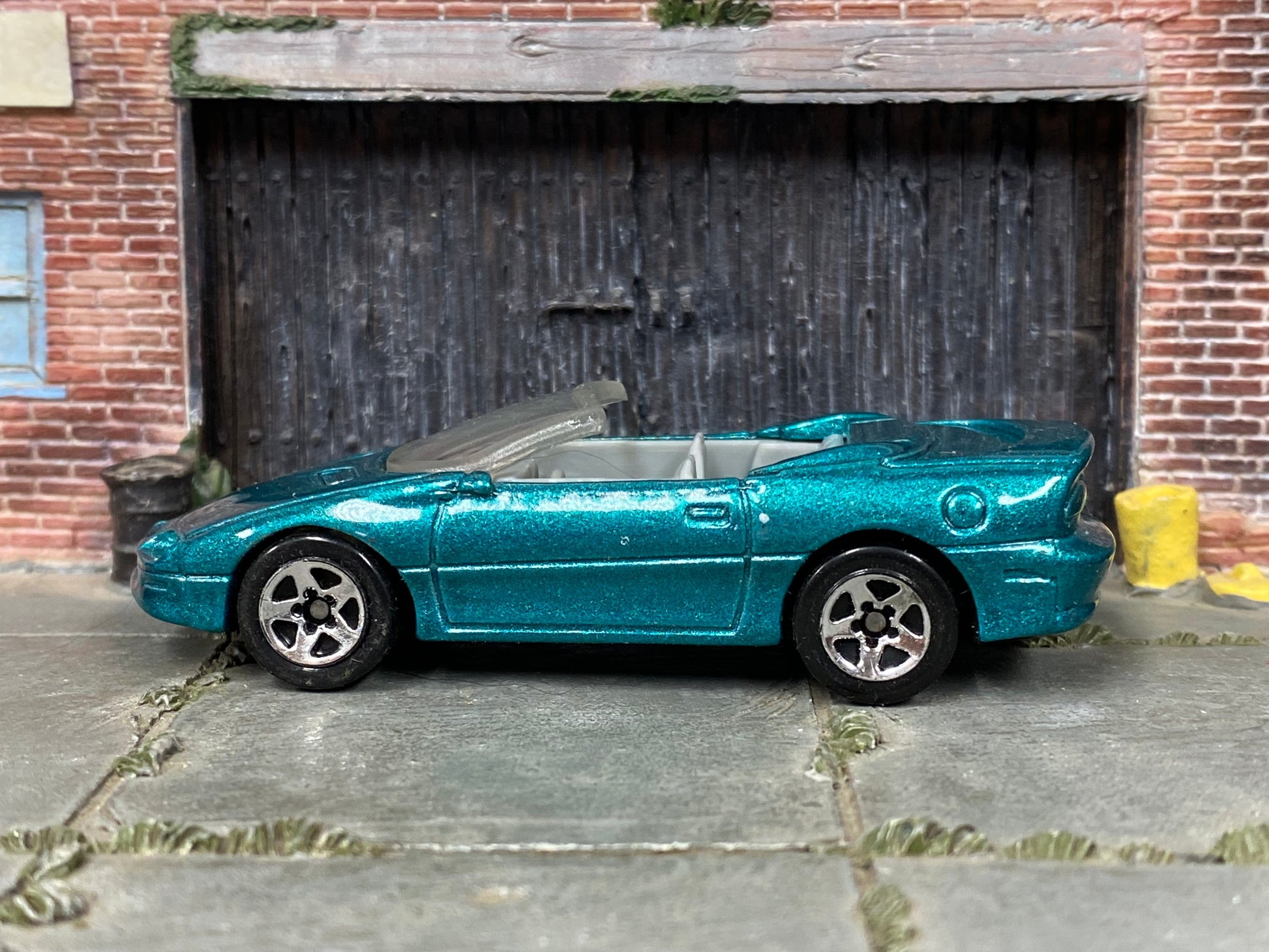 Loose Hot Wheels - 1995 Camaro Convertible - Teal