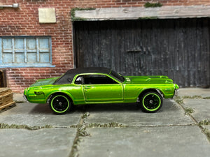 Custom Hot Wheels - 1968 Mercury Cougar - Green and Black - Green and Black 6 Spoke Wheels - Rubber Tires