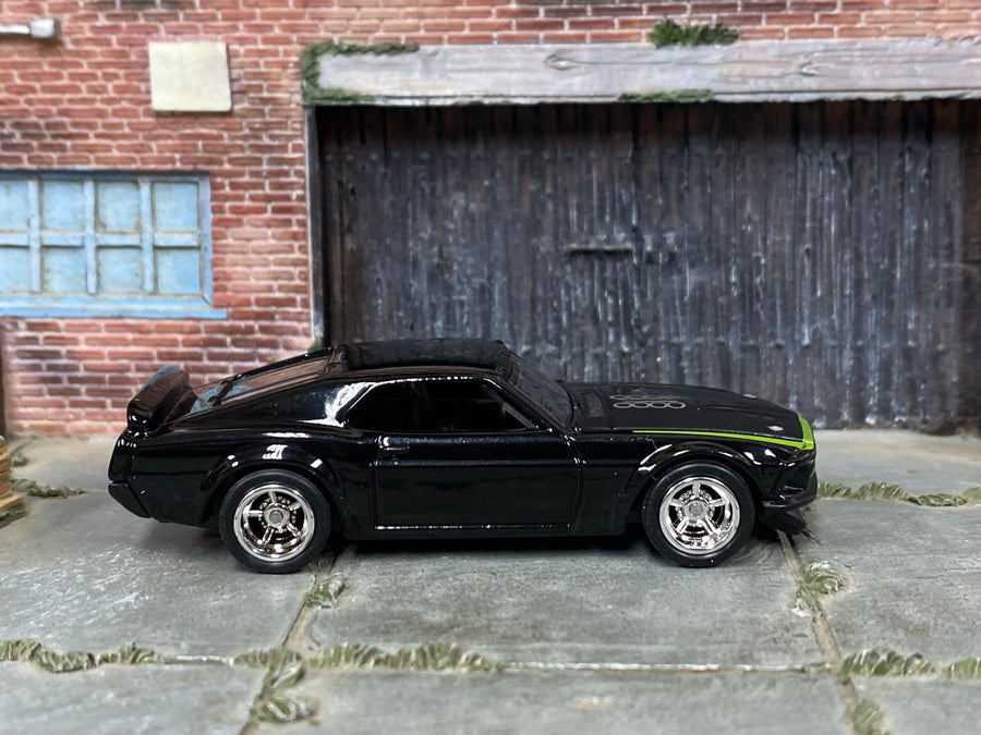 Custom Hot Wheels - 1969 Ford Mustang Boss 302 - Black and Green - Chrome Mag Wheels - Rubber Tires