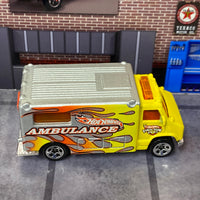 Loose Hot Wheels - Hot Wheels Ambulance - Yellow and Silver with Flames