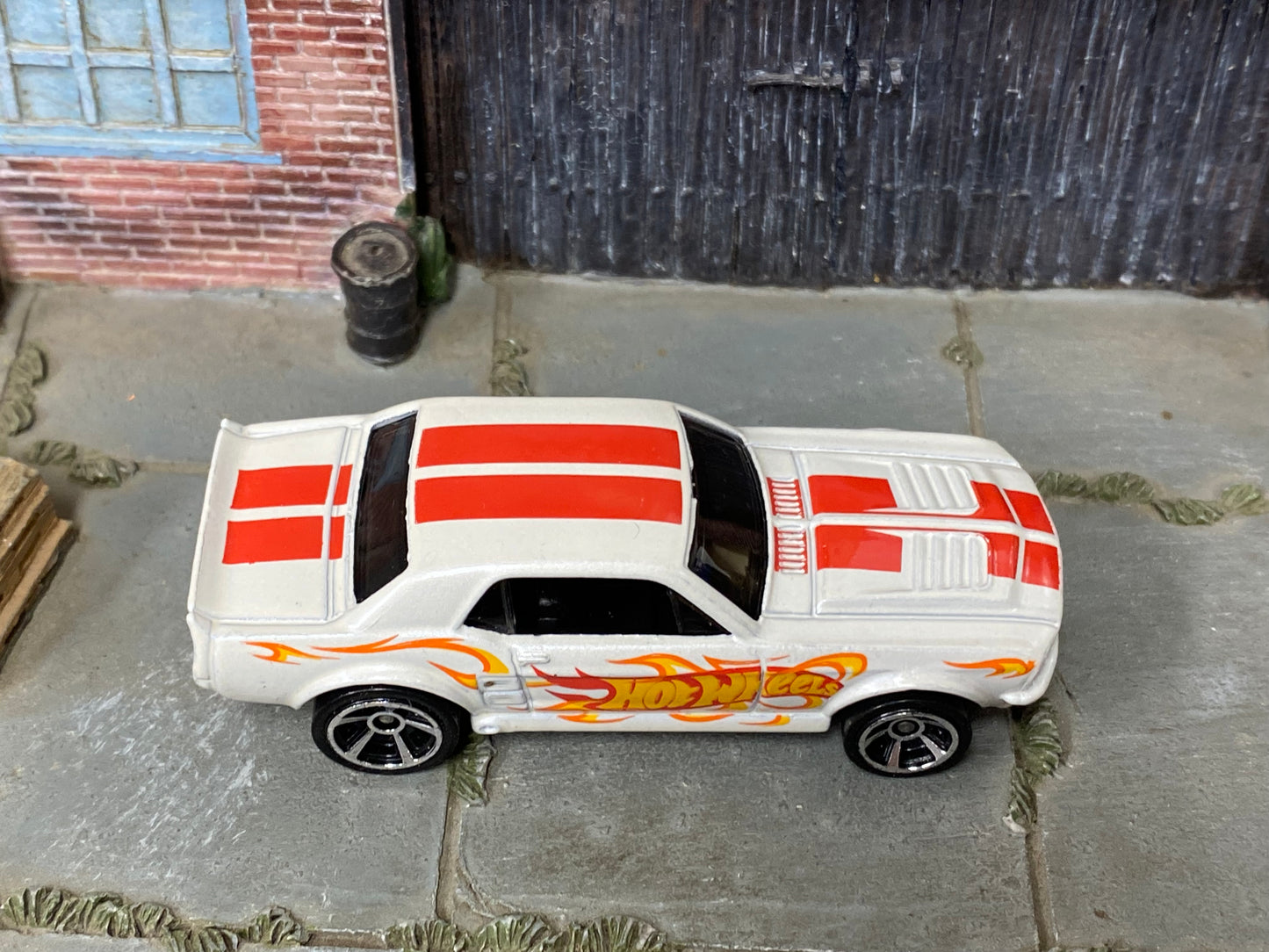 Loose Hot Wheels - 1967 Ford Mustang GT - White and Red Hot Wheels