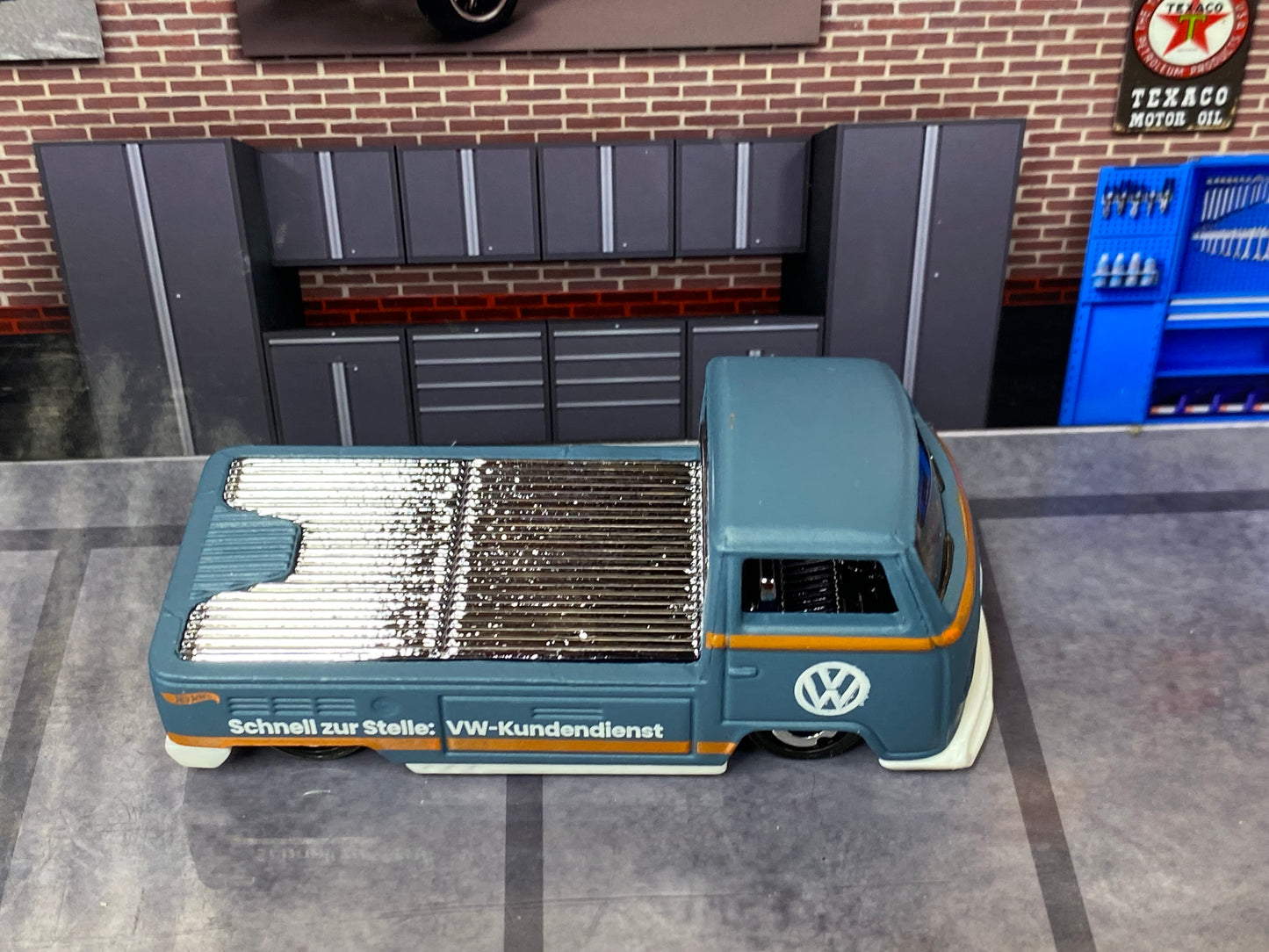 Loose Hot Wheels - VW Volkswagen T2 Pick Up - Gray, Orange and White