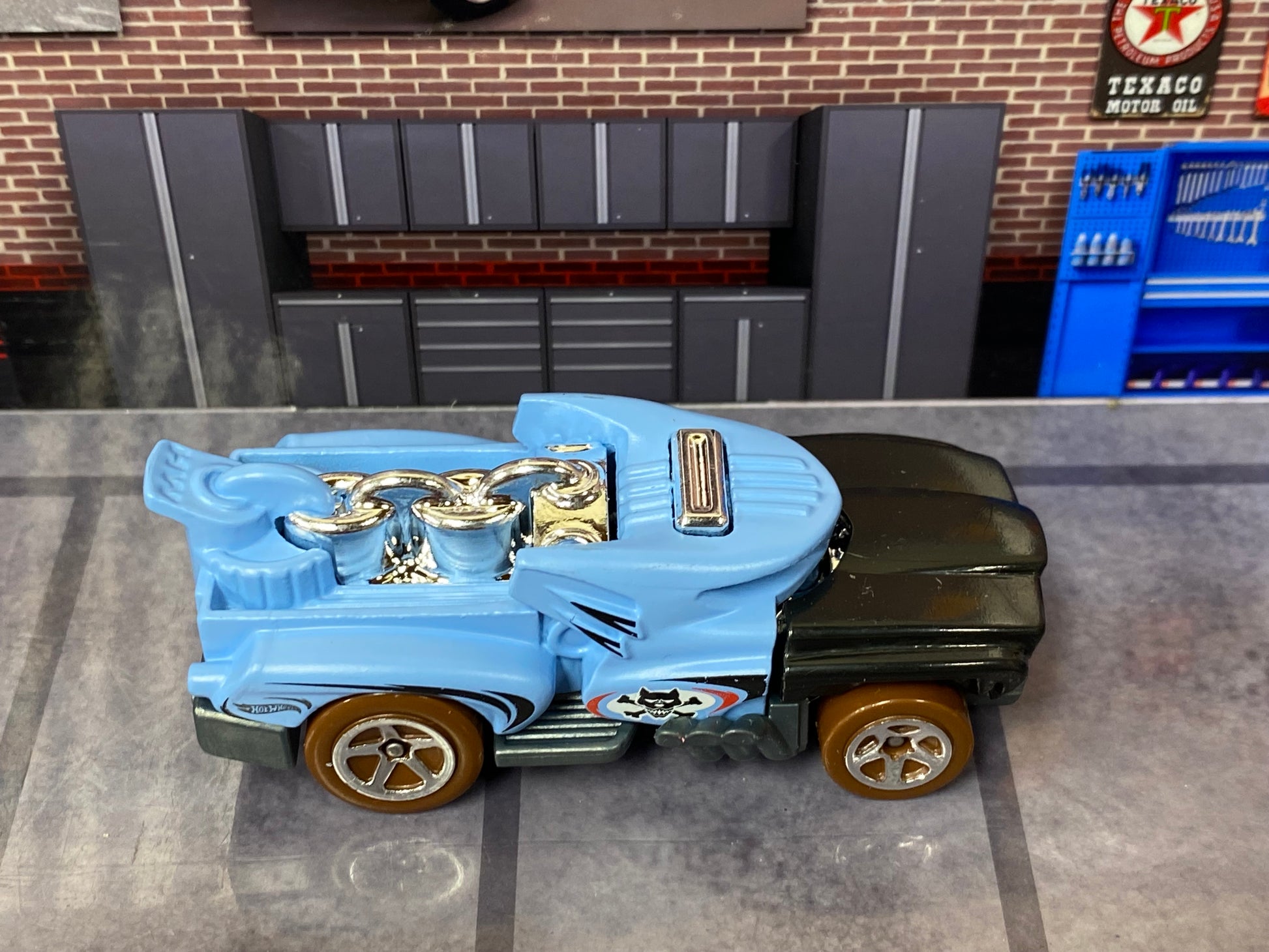 Loose Hot Wheels - Hot Weiler - Blue and Black