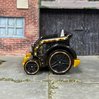 Loose Hot Wheels - Wheelie Chair Wheelchair - Black and Gold