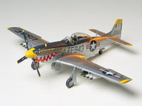 Tamiya 61044 North American F-51D Mustang Korean War 1:48 - assembled and painted model overall view