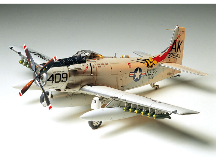 Tamiya 61058 Douglas A-1H Skyraider 1:48 - assembled and painted model overall view