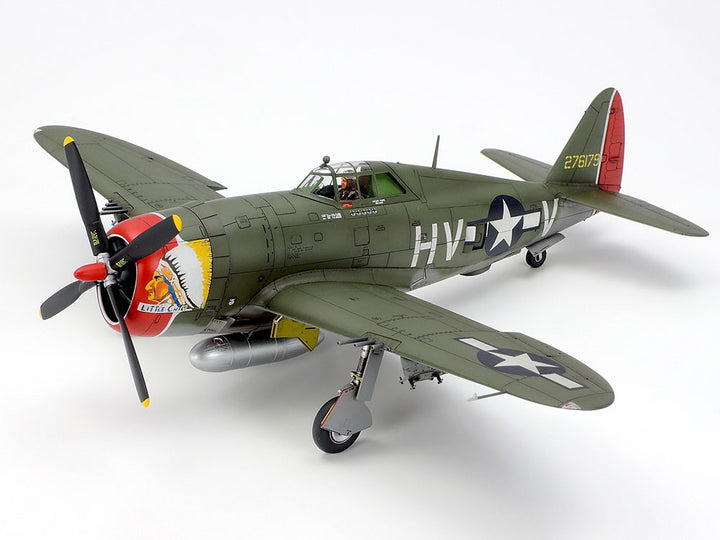 Tamiya 61086 Republic P-47D Thunderbolt Razorback 1:48 - assembled and painted model overall view