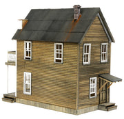 Banta Modelworks O Doc Holiday’s Apothecary Kit — completed model view 1