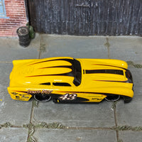 Loose Hot Wheels - Aston Martin DB4GTHigh-Speed Edition - Yellow and Black 43