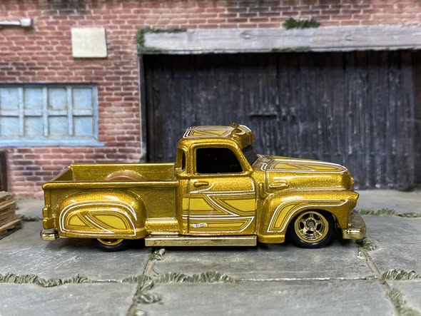1952 Chevy La Troca Hot Wheels diecast actual item photo 1 of 4