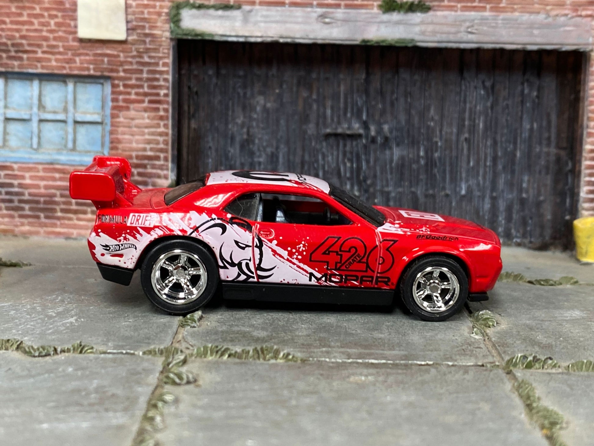 Custom Hot Wheels - Dodge Challenger Drift Car - Red, White and Black 426 - Chrome Mag Wheels - Rubber Tires