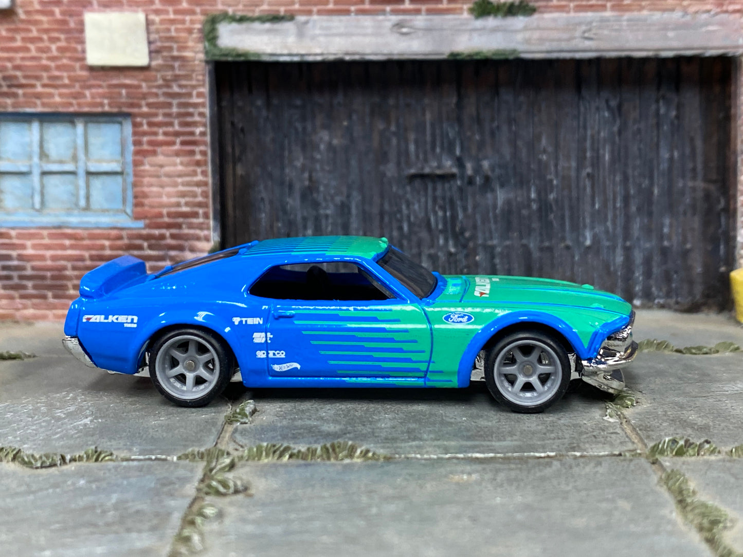 Custom Hot Wheels - 1969 Ford Mustang Boss 302 - Falken Green and Blue - Gray Mag Wheels - Rubber Tires
