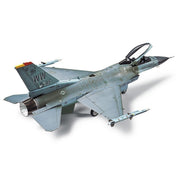 Tamiya F-16CJ Fighting Falcon — exact product view 2