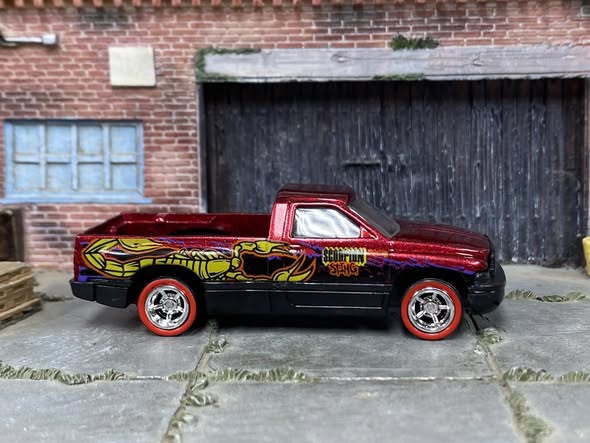 Dodge Ram 1500 Hot Wheels diecast actual item photo 1 of 4