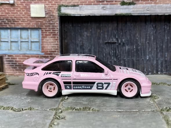 1987 Ford Sierra Cosworth Hot Wheels diecast actual item photo 1 of 4