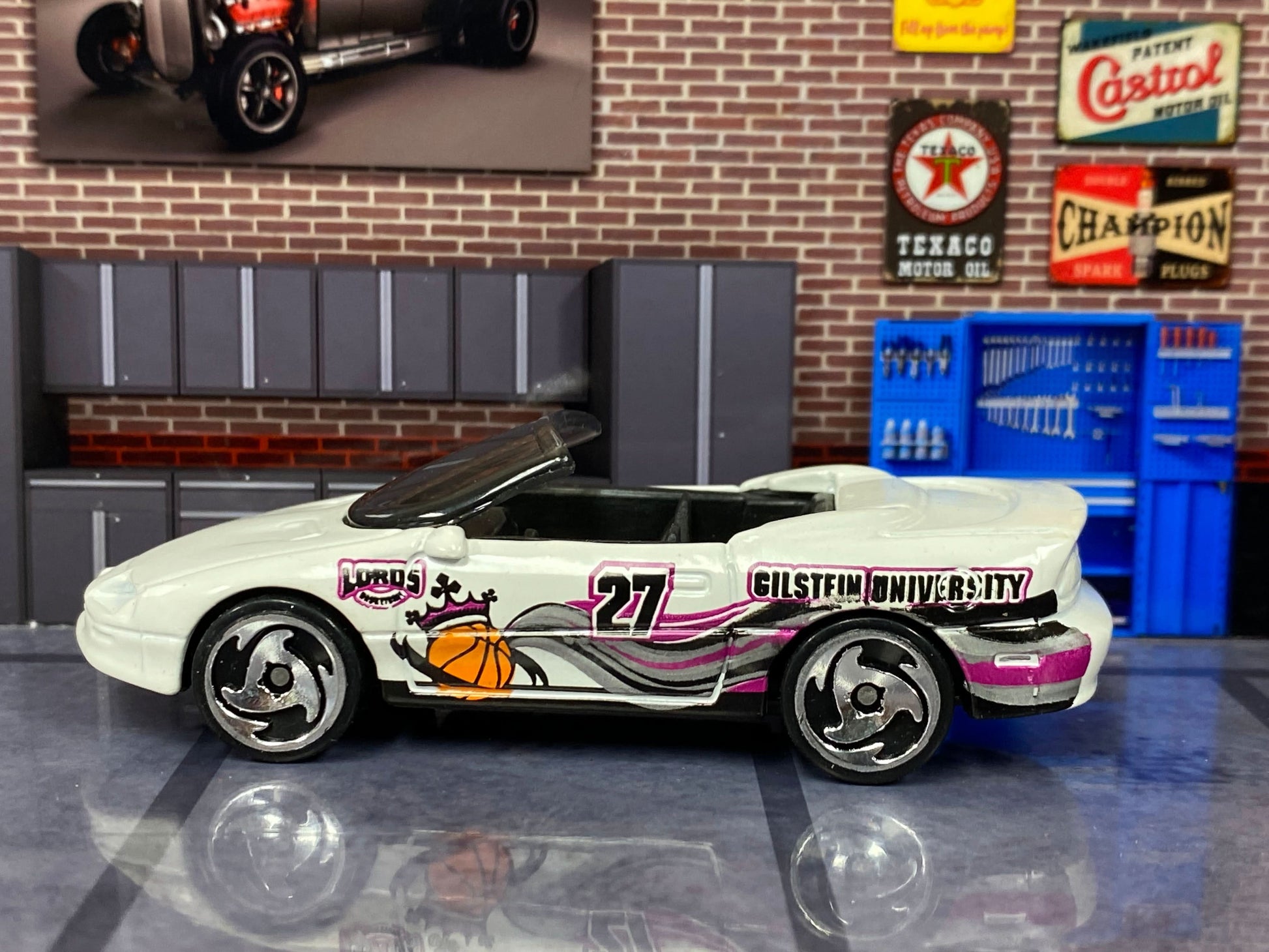 Loose Hot Wheels - 1995 Camaro Convertible - White and Pink Gilstein University 27