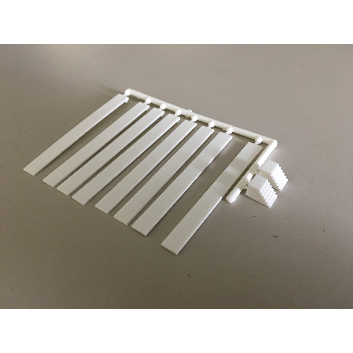 Pikestuff N Scale Concrete Foundation w/Steps — exact product view