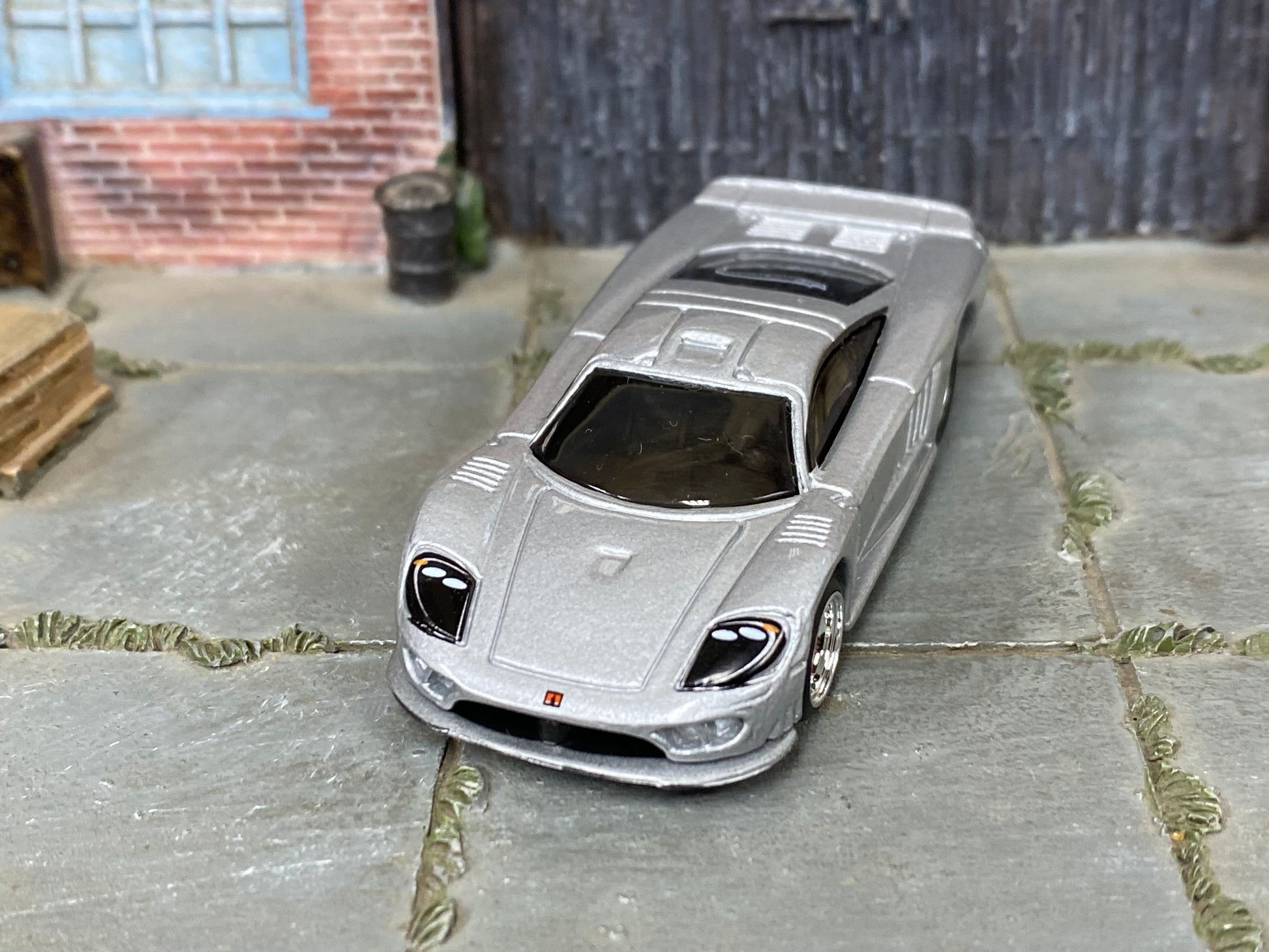 Custom Hot Wheels - Saleen S7 - Silver - Chrome Mag Wheels - Rubber Tires