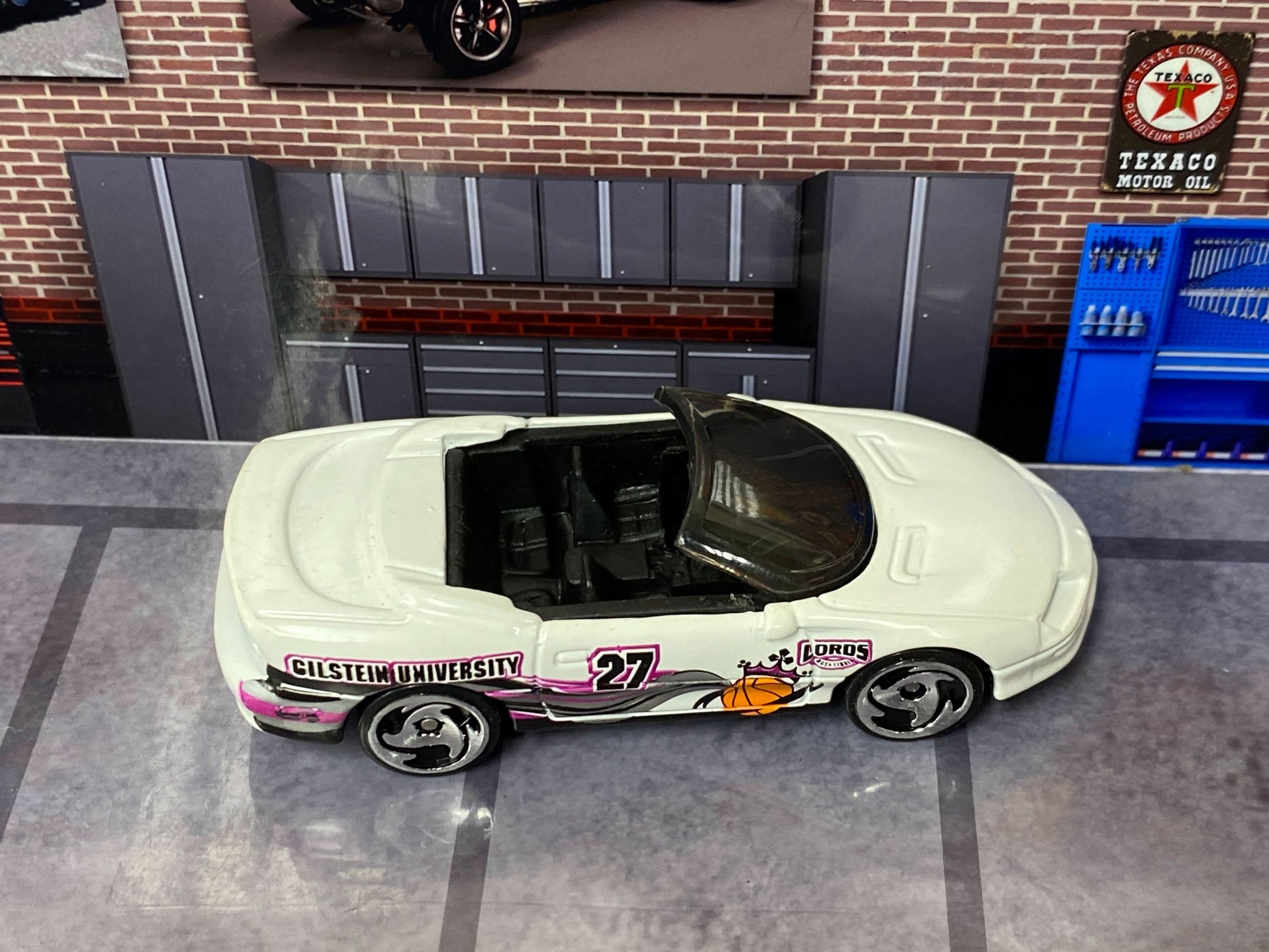 Loose Hot Wheels - 1995 Camaro Convertible - White and Pink Gilstein University 27