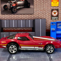 Loose Hot Wheels - Corvette Stingray - Red, White and Gold