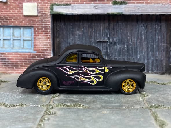1940 Ford Hot Wheels diecast actual item photo 1 of 4