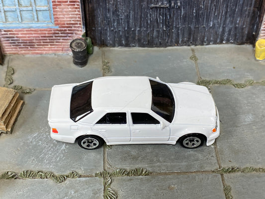 Loose Hot Wheels - Mercedes-Benz 560 SEC AMG - White