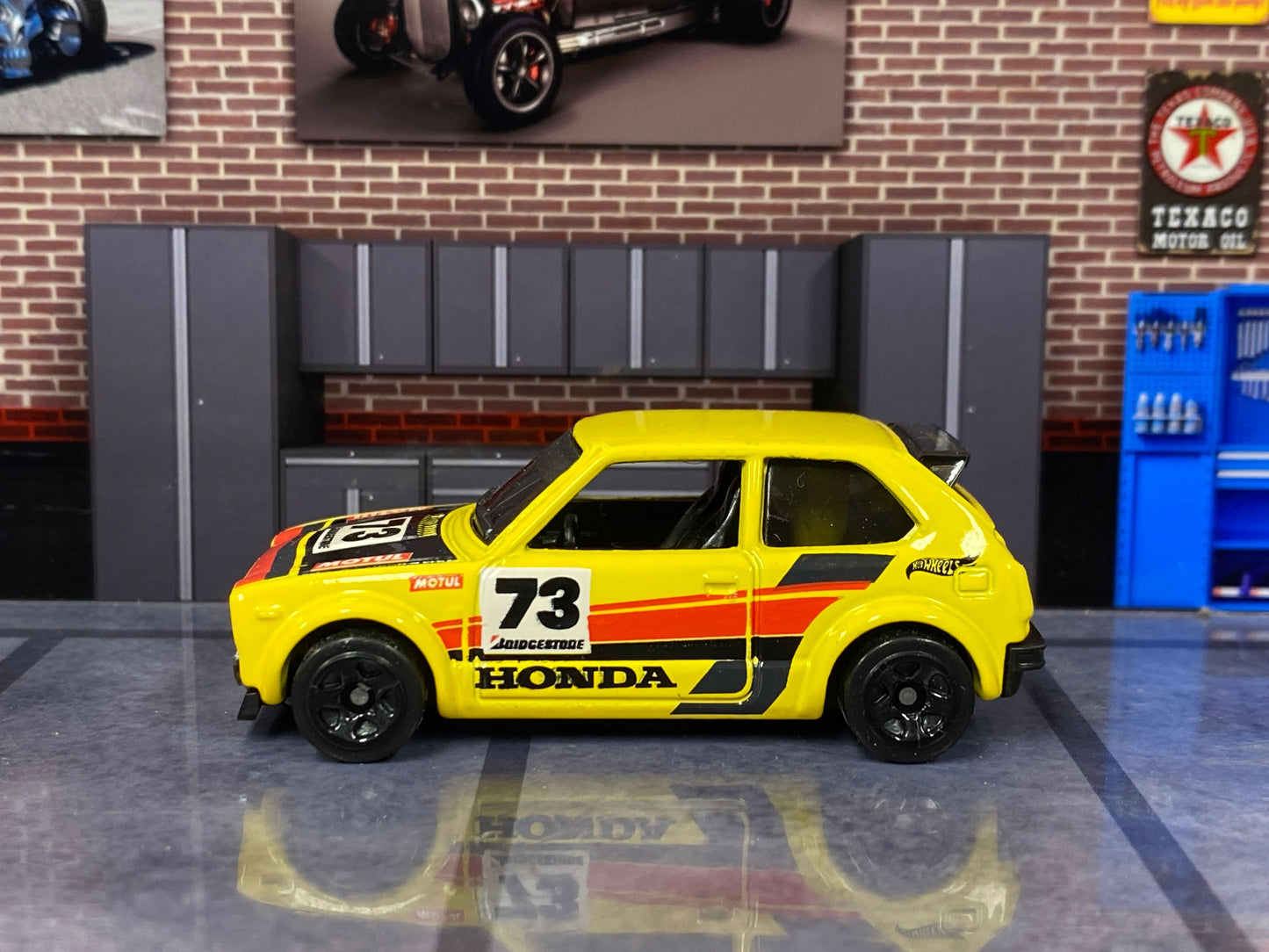 Loose Hot Wheels - 1973 Honda Civic Custom - Yellow, Red and Black 73