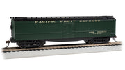 Bachmann HO 50' Express Reefer - Pacific Fruit Express #726 — product view 1