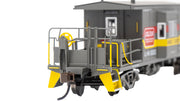 Bachmann HO Bay Window Transfer Caboose - Louisville & Nashville #6600 (Family Lines System) — product view 4