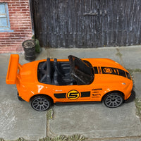 Loose Hot Wheels - 2015 Mazda MX-5 Miata - Orange and Black 5