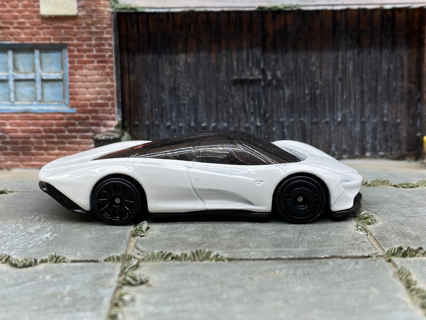 Loose Hot Wheels - McLaren Speedtail - White