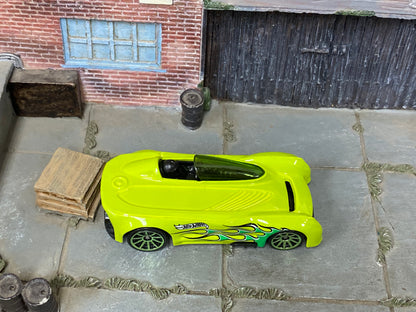 Loose Hot Wheels Monoposto – Green with Flames | Open‑Wheel Fantasy Racer Casting History