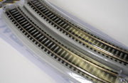 Bachmann 44501 HO 18-inch radius curved track, angled detail of the packaged four-piece set