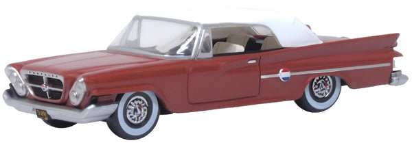 Actual Oxford Diecast 87CC61004 1961 Chrysler 300 Convertible, Closed three-quarter view