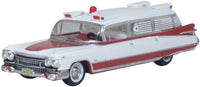 Oxford 87CM59001 1959 Miller-Meteor Ambulance, Approximately 1:100 scale, front three-quarter view