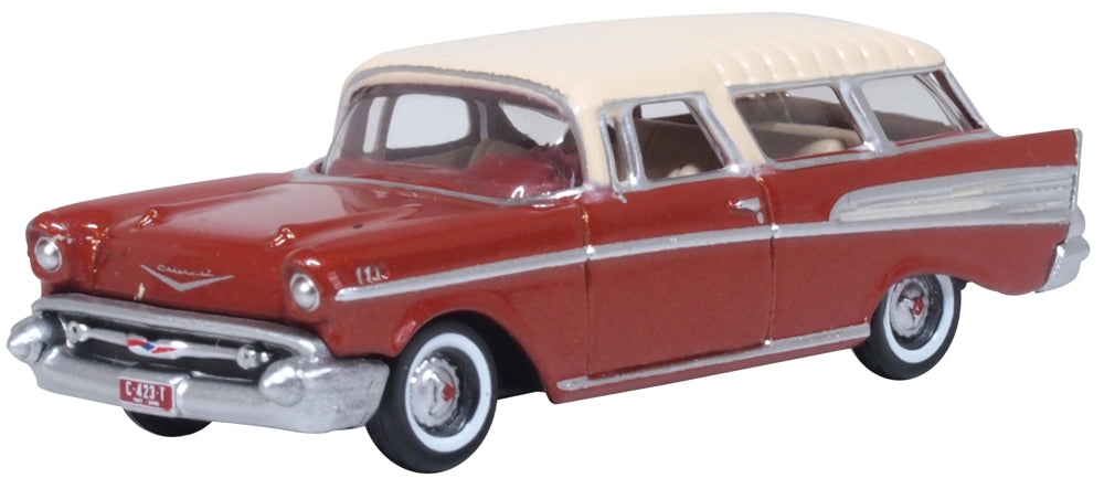 Oxford 87CN57008 1957 Chevrolet Nomad in Adobe Beige/Sierra Gold, 1:87 model, front three-quarter view
