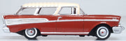 Oxford 87CN57008 1957 Chevrolet Nomad in Adobe Beige/Sierra Gold, 1:87 model, passenger-side profile