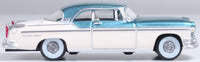 Oxford 87CNY55004 1955 Chrysler New Yorker St. Regis in Jade Green/Platinum, 1:87 model, passenger-side profile